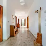 La Residenza Dell'arrotino Feriehus *